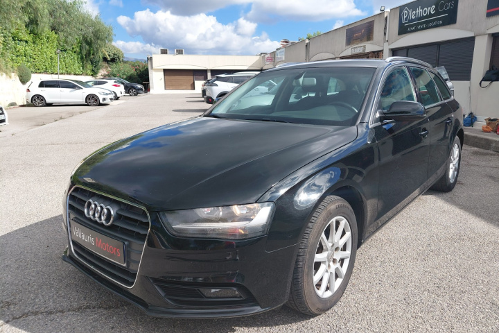 AUDI A4 AVANT